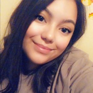 Meet your Posher, Marismarisela